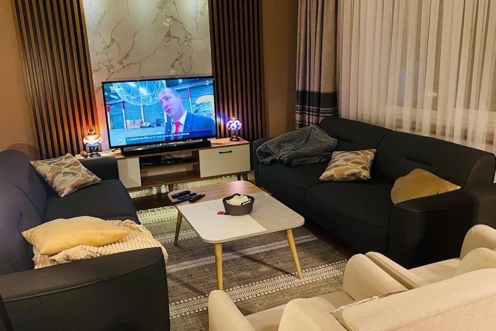 Sisli Osmanbey Taksim Large Terrace, Quietness And Space Apartment Istanbul Exterior photo