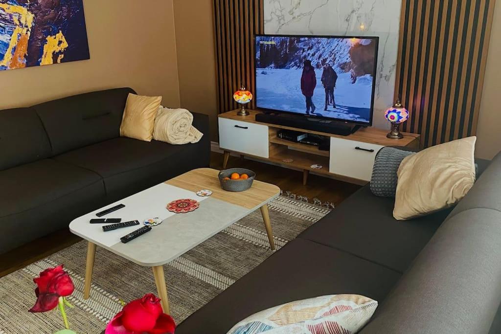 Sisli Osmanbey Taksim Large Terrace, Quietness And Space Apartment Istanbul Exterior photo