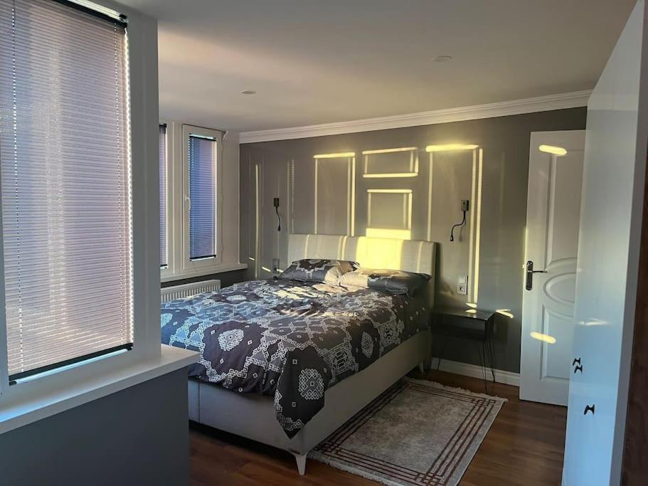 Sisli Osmanbey Taksim Large Terrace, Quietness And Space Apartment Istanbul Exterior photo