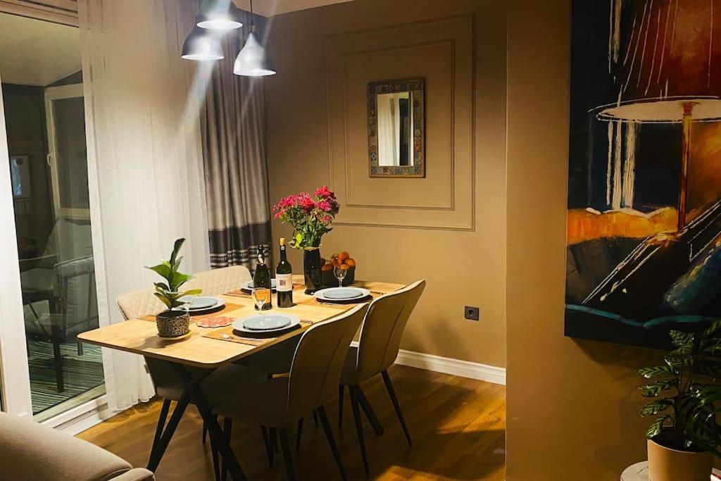 Sisli Osmanbey Taksim Large Terrace, Quietness And Space Apartment Istanbul Exterior photo
