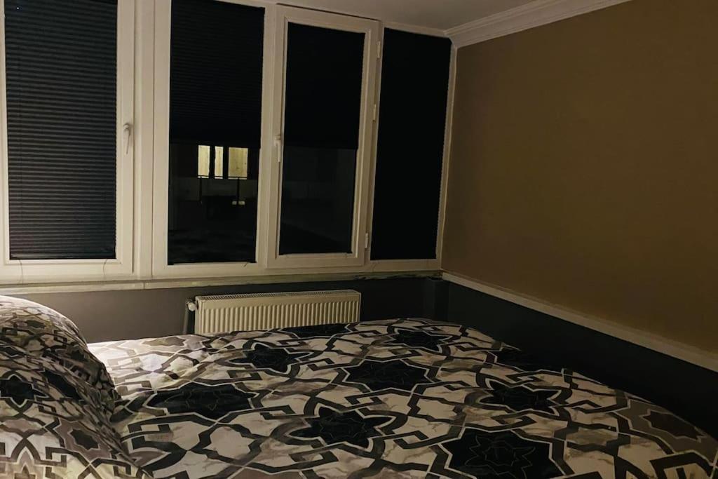 Sisli Osmanbey Taksim Large Terrace, Quietness And Space Apartment Istanbul Exterior photo